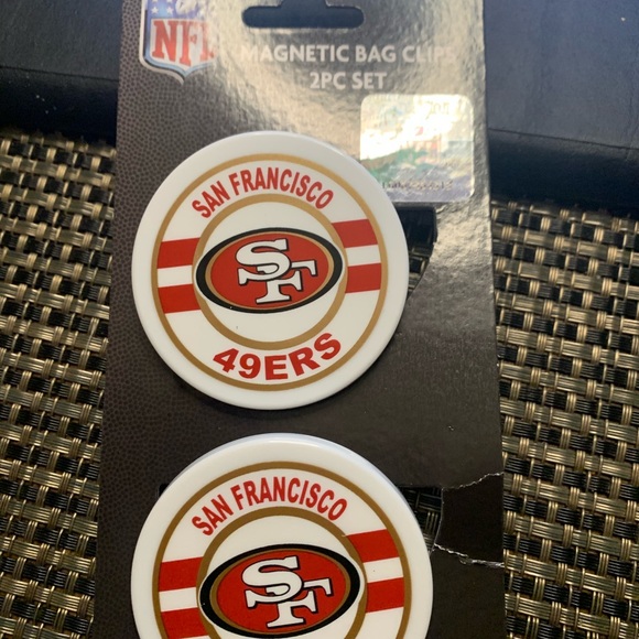 San Francisco 49ers‎ Magnetic Bag Clips - Picture 4 of 4